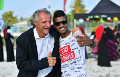 މިހާރު އެވޯޑްސް އިން ތުލުސްދުއަށް ކުލަގަދަ ހަވީރެއް