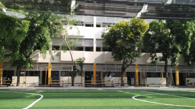 ތާޖުއްދީން ސްކޫލު ތެރެއަށް ބަޔަކު ވަދެ މާރާމާރީ ހިންގައިފި