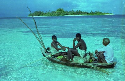 އެމެރިކާގެ ދެމަފިރިންގެ ފޮޓޯތަކުން ދިވެހި މާޒީ