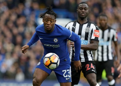 ފަސޭހަކަމާއެކު ނިއުކާސަލް ބަލިކޮށް ޗެލްސީ ފަސްވަނަ ބުރަށް