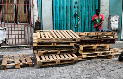 ޕެލެޓްތައް ބެހެއްޓުމުގެ ބަދަލުގައި "ޑަބަލް ލައިން" ކުރަހައިދީ، ސްލޮޓް ވިއްކަނީ