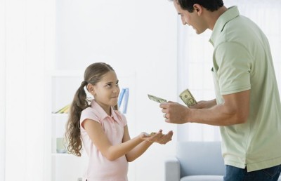 ދަރިންނަށް ފައިސާ ދީގެން މަސައްކަތްކުރުވަން ވާނެތަ؟