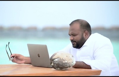 އަލީ ވަހީދު ހައްޔަރުކުރުމުގެ އަމުރާ ގުޅިގެން ރެޑް ނޯޓިސް ނެރެފި