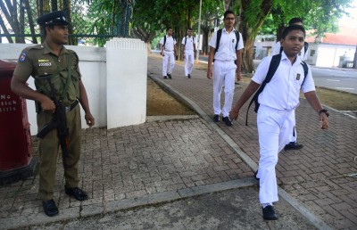ބޮމުގެ ހަމަލާއާ ގުޅުންހުރި އެންމެން ހައްޔަރުކޮށްފި