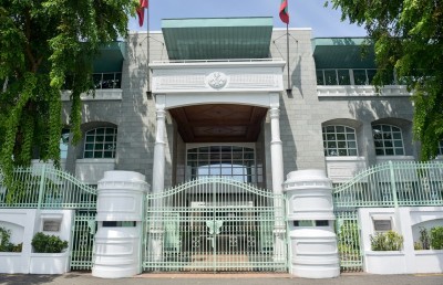 ރޯދަމަހު ސަރުކާރުގެ ރަސްމީ ގަޑިއަކީ ހެނދުނު 9 އިން މެންދުރު 1 އަށް