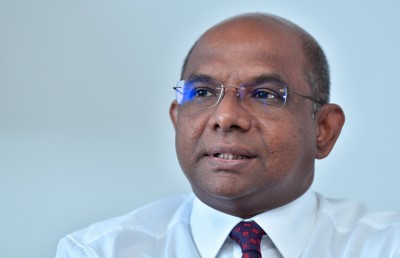 ގުޅުން ބަދަހިކުރަން ޝާހިދު ރޮމޭނިއާ އަށް