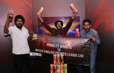 އިނގިރޭސި ޕްރިމިއަ ލީގު މެޗެއް ބަލައިލުމަށް ވީބީން ހަތަރު މީހަކަށް ފުރުސަތު ދީފި