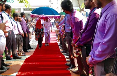 އަންހެނުންގެ ދުވަސް: މާބޮނޑި، ފިނިފެންމާ، ކޭކް، ޗޮކްލެޓް ދިނުން މަނާ!