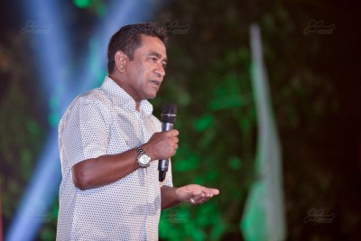 ތިނަދޫ އިންޖީނު ގޭގައި ރޯކޮށްލީ އިދިކޮޅު ފަރާތްތަކުން ކަމަށް ރައީސް ޔާމީން ތުހުމަތު ކުރައްވައިފި