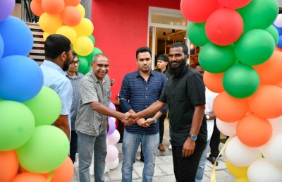 މޯމޯސް އާއި ފަލޫދާ އަށް ހާއްސަ ރެސްޓޯރެންޓެއް ހުޅުމާލޭގައި ހުޅުވައިފި