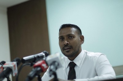 ރައީސް މައުމޫނުގެ ވަކީލް ޝަމީީމް ފުލުސް އޮފީހަށް ހާޒިރުވާން އަންގައިފި