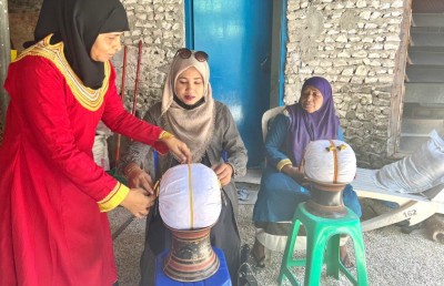 ކަސަބް ލިބާހުގެ ކަވި މަސައްކަތުގައި ދެމައިން: ބޭނުމަކީ މިކަން އުވިގެން ނުދިއުން!