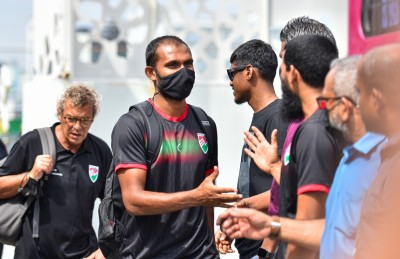 ފިޓްނަސް ހިފަހައްޓަން ޖަލުގައި ވެސް އަޑުބަރޭ ކުޅުނީ ފުޓުބޯޅަ