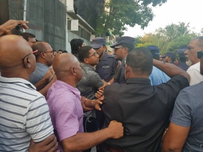 އިދިކޮޅު އެއްވުމުގެ ތެރެއިން މަހުލޫފު ހައްޔަރުކޮށްފި