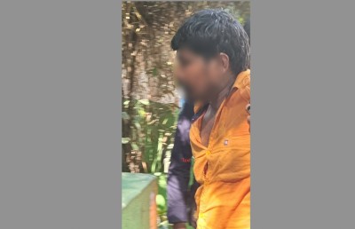 މަގުމަތިން ފިރިހެން ކުއްޖަކު ހިފެހެއްޓި އިންޑިއާ މީހެއް ހައްޔަރުކޮށްފި