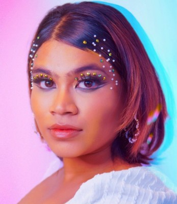ހަޝީގެ ދުނިޔެ އިން މުޅިން ތަފާތު މަންޒަރެއް