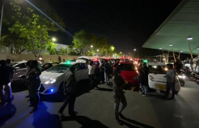 ޑްރައިވަރުންގެ އިހުތިޖާޖާއެކު ހުޅުމާލޭގެ ޓްރެފިކް ހުއްޓި، އެތައް ބަޔަކަށް ބޮޑެތި އުނދަގޫތަކެއް!