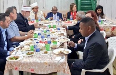 ރޮމޭނިއާގެ މުފްތީ ޝާހިދަށް ރޯދަ ވީއްލުމެއް ދެއްވައިފި