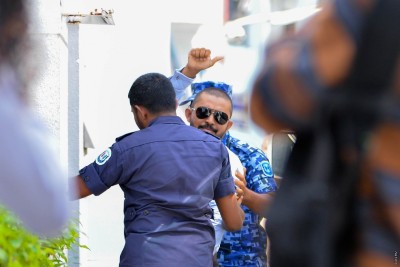 މެމްބަރު އަމީތާއި އަބުޅޯ މިރޭ ފުލުސް އޮފީހަށް ހާޒިރުވާން އަންގައިފި