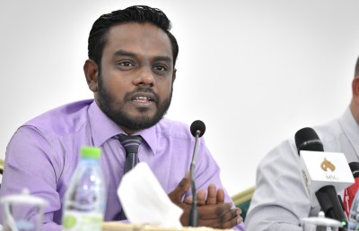ގާނޫނު އިސްލާހުކޮށްގެން ވެސް ޕާޓީ ލީޑަޝިޕްގެ 30 ޕަސެންޓް އަންހެނުންނަށް ހާއްސަކުރަންޖެހޭ: އަކްރަމް