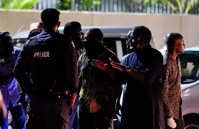 ޑްރައިވަރުންގެ އިހުތިޖާޖާއެކު ހުޅުމާލޭގެ ޓްރެފިކް ހުއްޓި، އެތައް ބަޔަކަށް ބޮޑެތި އުނދަގޫތަކެއް!