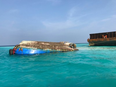 ބޮލިފުށި ކައިރިއަށް ޓަގެއް ބަންޑުން ޖަހާލައިފި