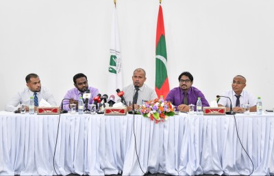 ޕީޕީއެމް ފިޔަވައި އަނެއް ތިން ޕާޓީއަށް ފައިސާ ދެނީ