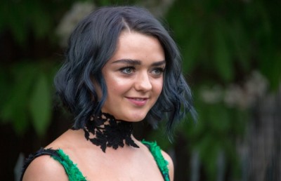 "ގޭމް އޮފް ތުރޯންސް"ގެ އަރިޔާ ސްޓާކް ވެސް ނަފްސާނީ މައްސަލަތަކުގެ ތެރޭގައި