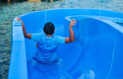 ލޯބިން ކުދިން ތި ވައްޓާލަނީ ނުރައްކަލަށް!