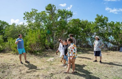 ފަޅުރަށެއް ގަނެ އަމިއްލަ ގައުމެއް އުފައްދަނީ