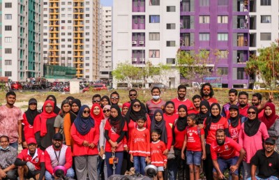 ސްވިމިން ޓްރެކާއި ފޭސް ދެއަކުން 755 ކިލޯގެ ކުނި ބީއެމްއެލުން ނަގައިފި
