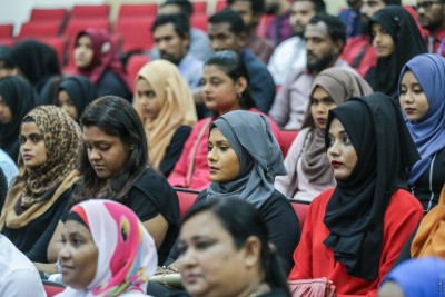 ބޭސިކް ސައިން ލޭންގުއޭޖް ޕްރޮގްރާމްގެ އިތުރު ބުރެއް ކުރިއަށް ގެންގޮސްފި
