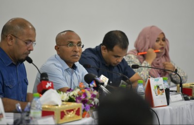 އަންހެނުންނަށް ކޯޓާއެއް ހަމަޖައްސަން ޕާޓީތައް ގަބޫލު، ފައިސާ ދިނުމުގެ އުސޫލު ބަދަލުކުރަން ހުށަހެޅި