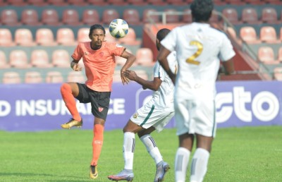 ދެވަނަ މަގާމުގައި އީގަލްސްއިން ފުރަތަމަ ބުރު ނިންމާލައިފި