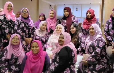 ދުވަސްތަކެއް ފަހުން ކުރީގެ ފަސްޓް ލޭޑީ ފާތުން ސަޕޯޓަރުންނާ އެކު ފެނިލުމެއް