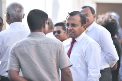 އަބްދުﷲ ރިޔާޒުގެ ޕާސަނަލް ބޮޑީގާޑު ނިޒާމްގެ ފޯނު ހިފަހައްޓައިފި
