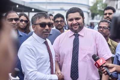 އިލްހާމާއި ސިނާންގެ ބަންދަށް 15 ދުވަސް އިތުރުކޮށްފި