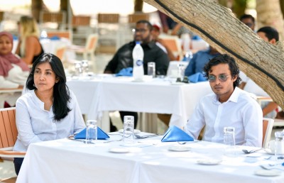 ޓޫރިޒަމް ދާއިރާގެ 218 ވިޔަފާރިއަކަށް އީޔޫގެ މާލީ އެހީ