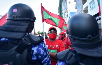 އިދިކޮޅުގެ ބޮޑު އެއްވުން ހުއްޓުވަން މަޖިލީހަށް ވެއްދި ކުއްލި މައްސަލަ ބަލައިގެންފި