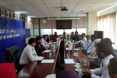 އެޑިޓަރުންގެ މައްސަލައިގައި މިނިސްޓަރު ވިދާޅުވަނީ ދެރަގޮތެއް ނުވާނެކަމަށް!
