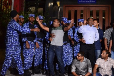 އަލީ އާޒިމްގެ ބަންދަށް ވެސް ނުވަ ދުވަސް ޖަހައިފި