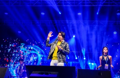 ރޭޕް ތުހުމަތާ އެކު މަސައްކަތް ލިބުން ހުއްޓުނު: އަންކިތު ތިވާރީ