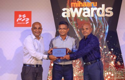 "މިހާރު" ތިން އަހަރު: ފަސް އެނބުރި ބެލުމެއް ނެތި ކުރިއަށް