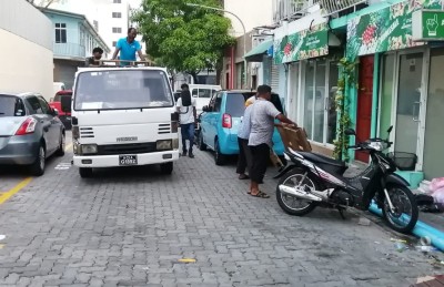 މާލޭގެ މަގުތަކުން 1،360 ޕެލެޓް ނަގައިފި