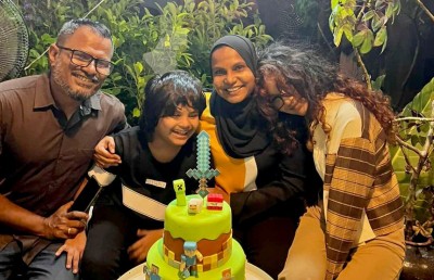 ދަރިފުޅަށްޓަކައި އުފަންވި "ބިއުޓިފުލް އައިސް"
