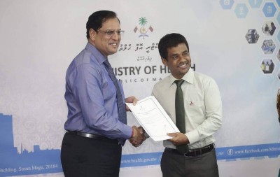 ރާއްޖެއިން ޓީބީ ނައްތާލުމަށް ގައުމީ ފެންވަރުގެ ސްޓިއަރިން ކޮމެޓީއެއް އެކުލަވާލައިފި