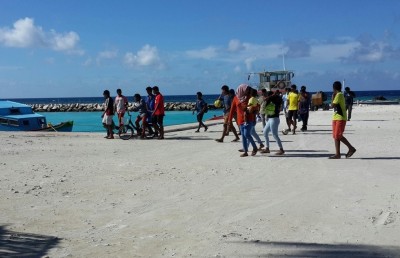 ހައްޖަށް ދާން ރައްކާކޮށްފައި ހުރި ތިން ލައްކައަށްވުރެ ގިނަ ރުފިޔާ ވަގަށް ނަގައިފި
