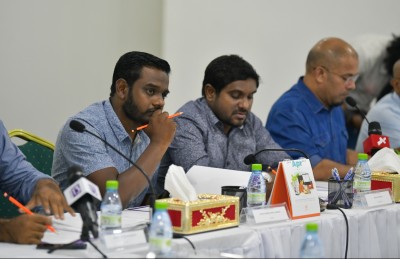 ޕީޕީއެމް ހިމަނައިގެން ޕާޓީތަކަށް ފައިސާދޭން ފޮނުވައިފި