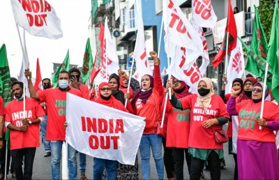 އަސްކަރީ ތަނަކަށް ވާން ބޭނުމެއް ނޫން، ތަރައްގީ އަށް ވެސް ހުރަސްއެޅޭ: ޔާމީން