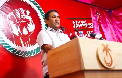 ޗައިނާ އޮތީ އޮތް ތަނުގައި، އިންޑިއާ ވަނީ ސިޓިންރޫމަށް: ޔާމީން
